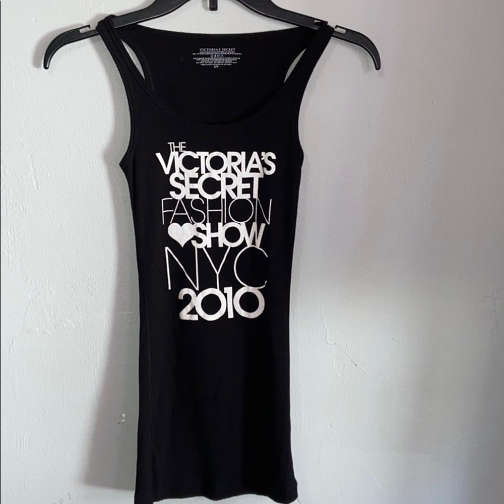 Victoria’s Secret tank top